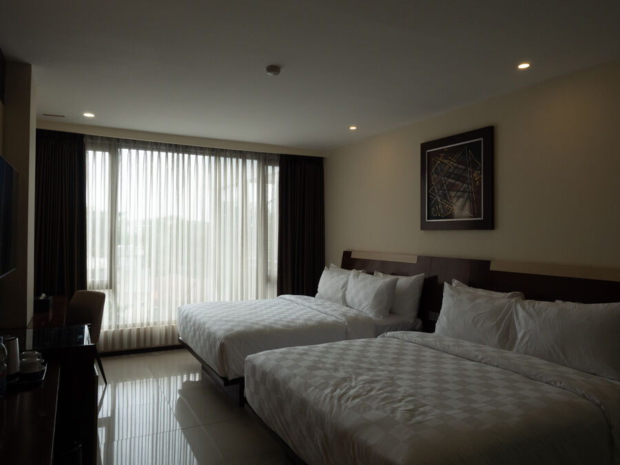 Deluxe Room — 5