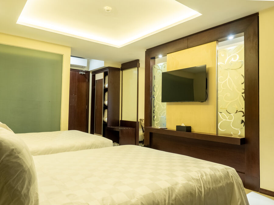 Family Deluxe Room — 11